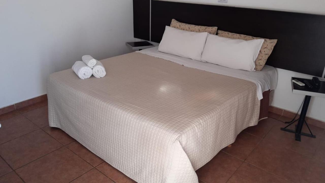 Hotel Ischigualasto San Juan Eksteriør bilde
